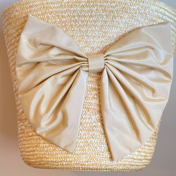 NWT CATERINA BERTINI Straw Bucket Bag with Bo and Drawstring Closure - Picture 2 of 14